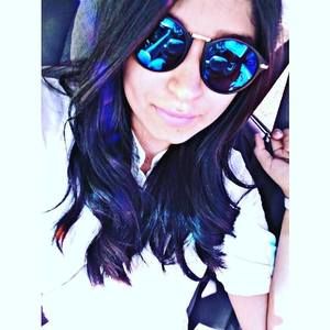 Meet your Posher, Marcela